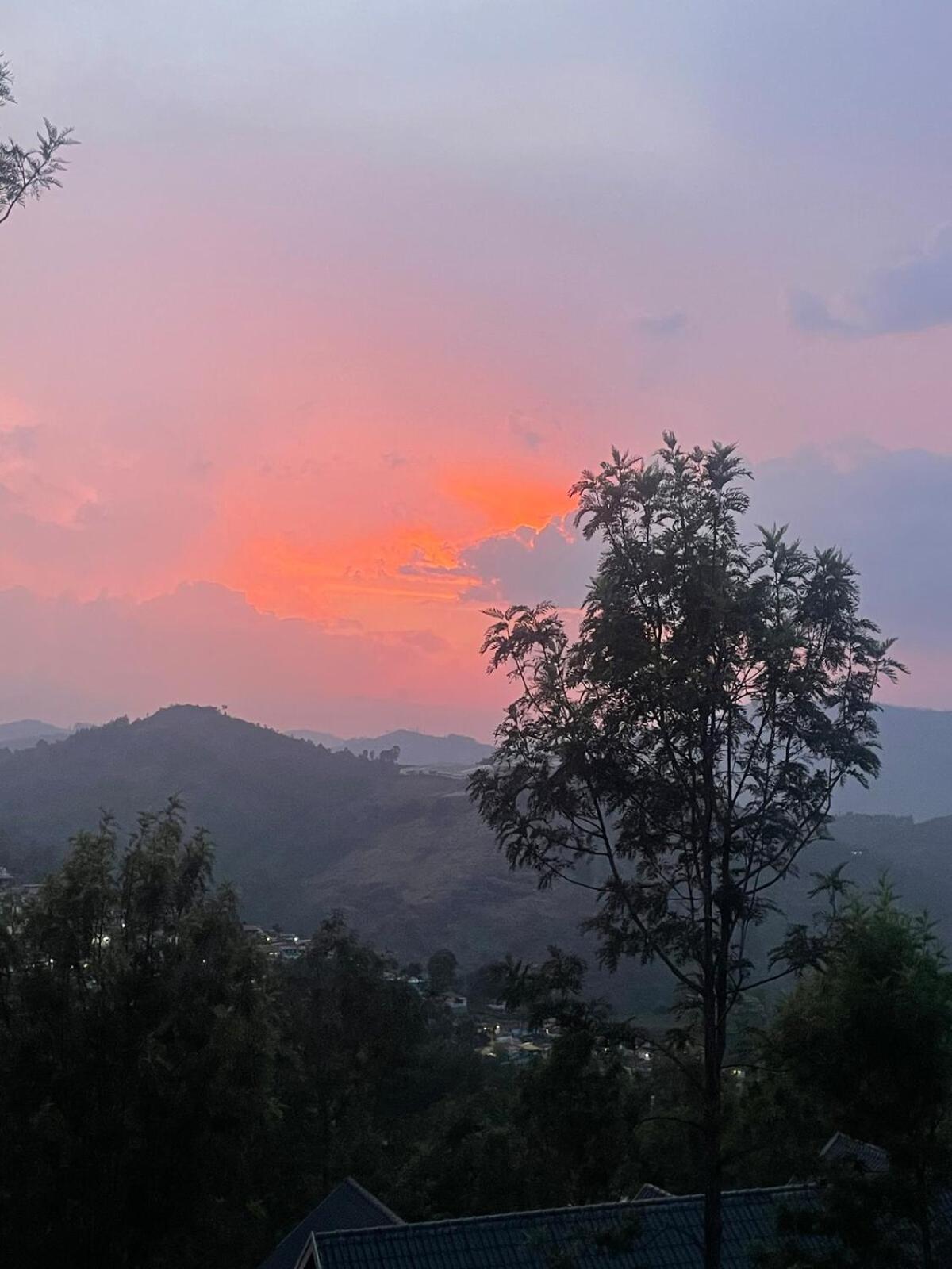 Villa Casa De Kcn Kotagiri Esterno foto